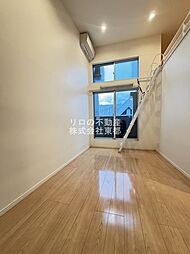 アラーラ 202 2階1Kのリビング/ダイニング