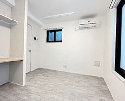 プラチナフォルム東長崎 1階ワンルームのリビング/ダイニング