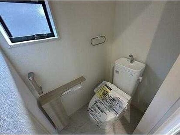 detached 東京都多摩市連光寺１丁目25-63

地図を見る