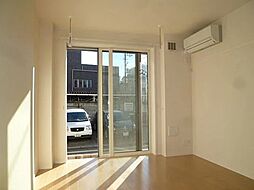 ロイヤルガーデンタカギ 1階1Kのリビング/ダイニング