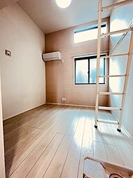 ヒルズ屏風浦 207 2階ワンルームのリビング/ダイニング