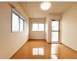 ヴェルデラ・フェーリア 1階ワンルームのリビング/ダイニング