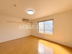 クレドールIII 2階1Kのリビング/ダイニング