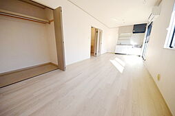 JR横浜線 淵野辺駅 バス7分 下常盤下車 徒歩2分の賃貸アパート 1階1LDKのリビング/ダイニング