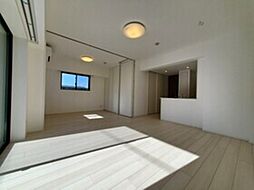 KDXレジデンス武蔵境II 3階4LDKのリビング/ダイニング