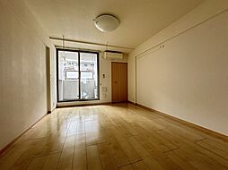 ランタナ 302 3階1Kのリビング/ダイニング