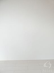 近鉄奈良線 額田駅 徒歩5分の賃貸アパート 2階1LDKのリビング/ダイニング