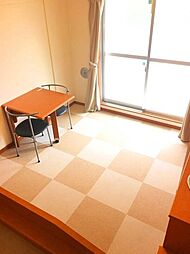 レオパレス光 3階1Kのリビング/ダイニング