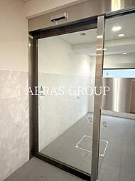 12 / 22