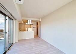 コンフォリア・リヴ西大島ＳＯＵＴＨ 3階2LDKのリビング/ダイニング