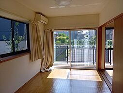 居間