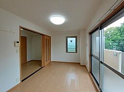 Osaka Metro御堂筋線 江坂駅 徒歩17分の賃貸アパート 3階1DKのリビング/ダイニング