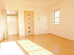 アクティブシックス 202 2階1Kのリビング/ダイニング