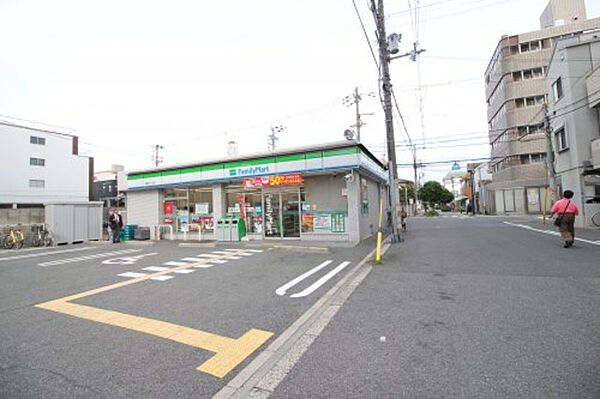 画像29:ファミリーマート長居東三丁目店 130m