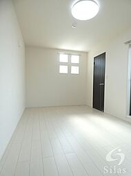 近鉄奈良線 八戸ノ里駅 徒歩7分の賃貸アパート 1階1Kのリビング/ダイニング