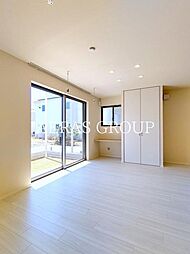 本一色三丁目戸建 B棟 1階3LDKのリビング/ダイニング