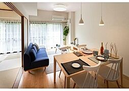 アーバンパーク三ッ池公園 E棟 3階3LDKのリビング/ダイニング