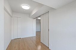 プライムガーデン赤塚 4階1SLDKのリビング/ダイニング