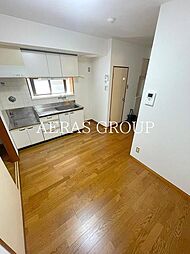 リバティベルズ・シバタ 4階2DKのリビング/ダイニング