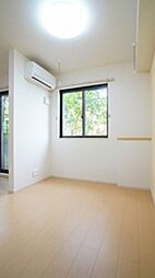 シェル・ヒルズ 1階1LDKのリビング/ダイニング