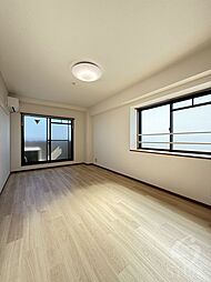 レイディアンスII 5階1Kのリビング/ダイニング