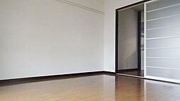 メゾンイクタ 2階ワンルームのリビング/ダイニング