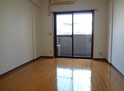 東急池上線 戸越銀座駅 徒歩4分の賃貸マンション 2階1Kのリビング/ダイニング