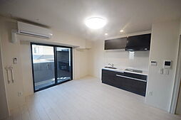 京王相模原線 京王多摩センター駅 徒歩3分の賃貸マンション 4階1LDKのリビング/ダイニング