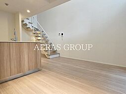 イプセ代々木上原DLX 102 地下1階1LDKのリビング/ダイニング