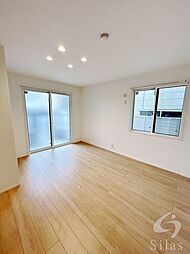 JR東海道・山陽本線 尼崎駅 徒歩14分の賃貸アパート 1階2LDKのリビング/ダイニング