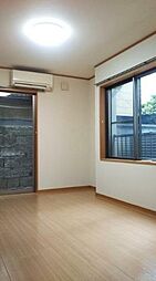 オパール 1階ワンルームのリビング/ダイニング