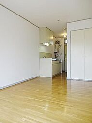 エステートピアU 2階ワンルームのリビング/ダイニング