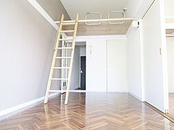 鶴川第一レジデンス 102 1階1Kのリビング/ダイニング