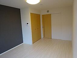 フォレストガーデン 1階1Kのリビング/ダイニング