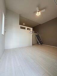 ハーモニーテラス墨江 2階ワンルームのリビング/ダイニング