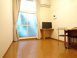 レオパレススター 1階1Kのリビング/ダイニング