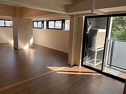 SUAVE PALAIS 3階2LDKのリビング/ダイニング