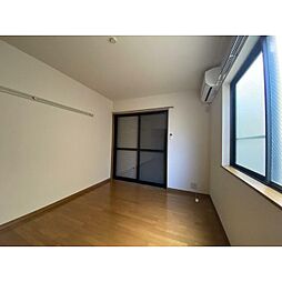 サン・ボヌール春日町 1階ワンルームのリビング/ダイニング