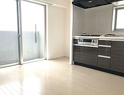 京王線 初台駅 徒歩4分の賃貸マンション 11階2DKのリビング/ダイニング