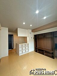 D-room内原　B棟 202 2階3LDKのリビング/ダイニング