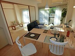 JR京浜東北・根岸線 鶴見駅 バス7分 三ツ池道下車 徒歩11分の賃貸マンション 5階3LDKのリビング/ダイニング