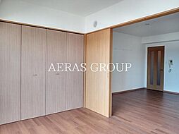 ローズガーデン 2階1LDKのリビング/ダイニング