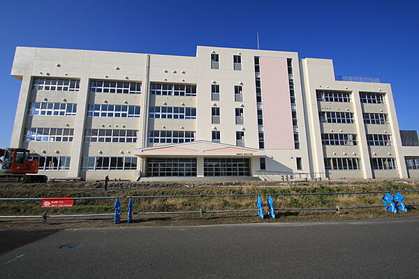 画像22:新潟市立荻川小学校 452m