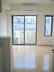 クオリアテラス門前仲町 5階ワンルームのリビング/ダイニング