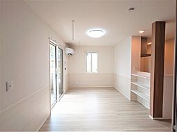 JR青梅線 小作駅 徒歩15分の賃貸アパート 1階1LDKのリビング/ダイニング