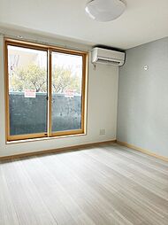 そよ風と窓辺のアールグレイ 302 3階1Kのリビング/ダイニング