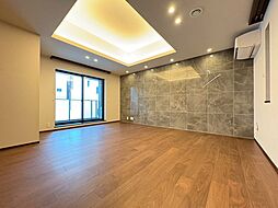 メゾン・ド・パンテュール 401 4階2LDKのリビング/ダイニング