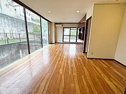 JR横浜線 古淵駅 バス16分 今井谷戸下車 徒歩1分の賃貸マンション 3階3SLDKのリビング/ダイニング