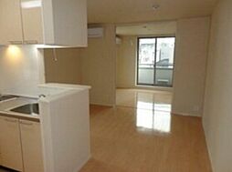 B-Flat 2階1LDKのリビング/ダイニング