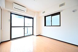 東急目黒線 西小山駅 徒歩12分の賃貸マンション 2階1Kのリビング/ダイニング